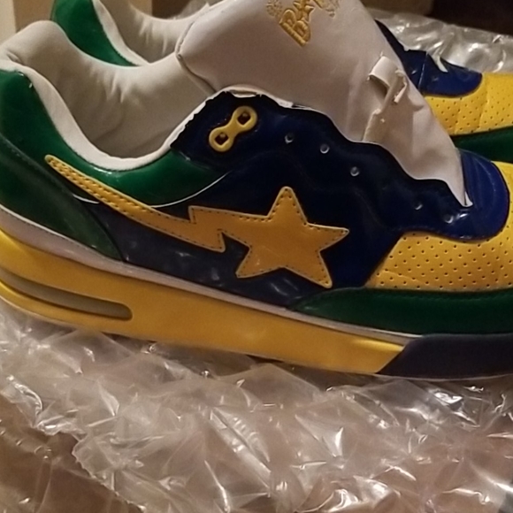 Bape Sneaker - Picture 2 of 4
